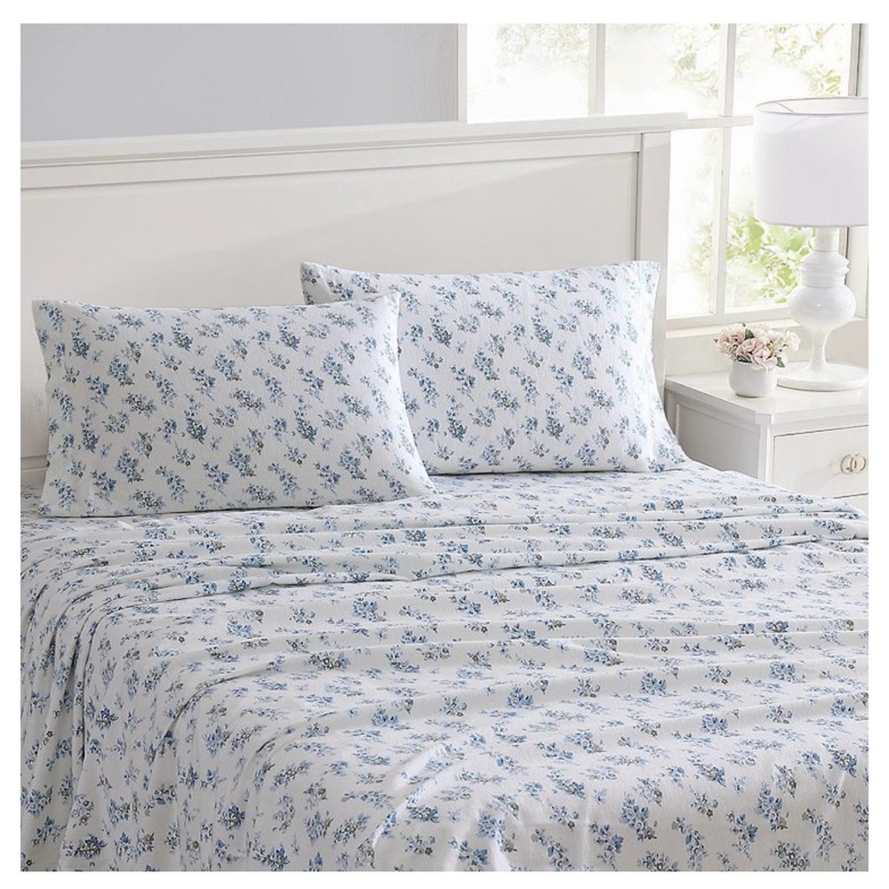 Laura Ashley Flannel Sheet Set - Picture 2 of 4